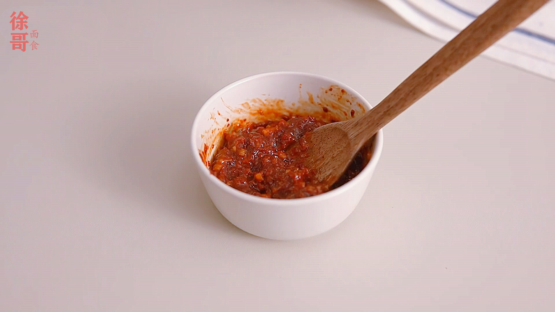 教你做超正宗的韩式泡菜火锅，冬天煮上一小锅，吃菜喝汤太暖身了