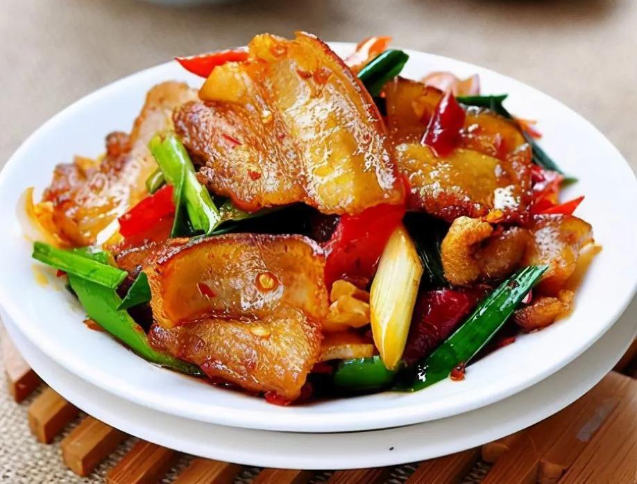 四川最出名的“10大名菜”，清鲜醇浓，麻辣辛香，看你吃过几种？