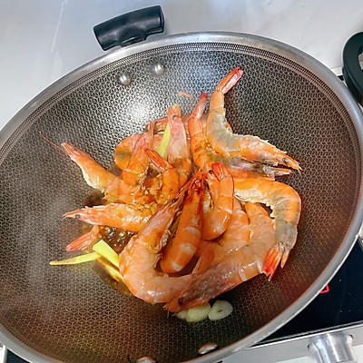 好吃下饭的家常简单版红焖虾，几分钟就学到手