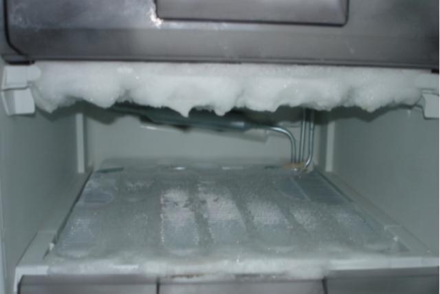 冰箱疏通器怎么用（疏通器的使用注意事项）