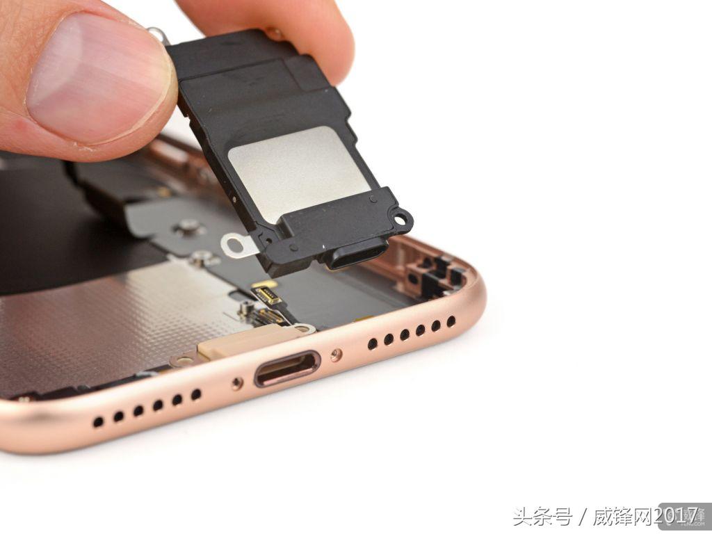 全网首发 iPhone 8完全拆解报告