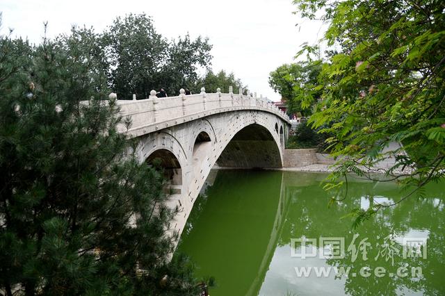 赵州桥建于哪个朝代，有多少年历史？