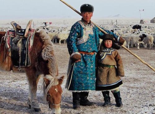 我国称蒙古国为“外蒙”，那蒙古国是如何称呼中国的？