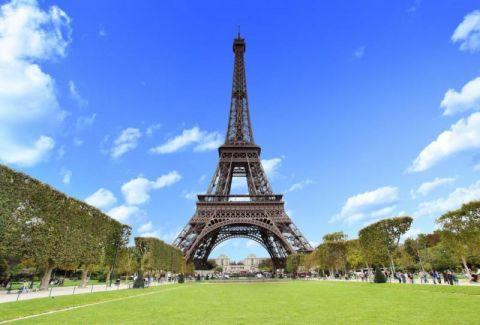 埃菲尔铁塔：“铁娘子”——法兰西国家的象征