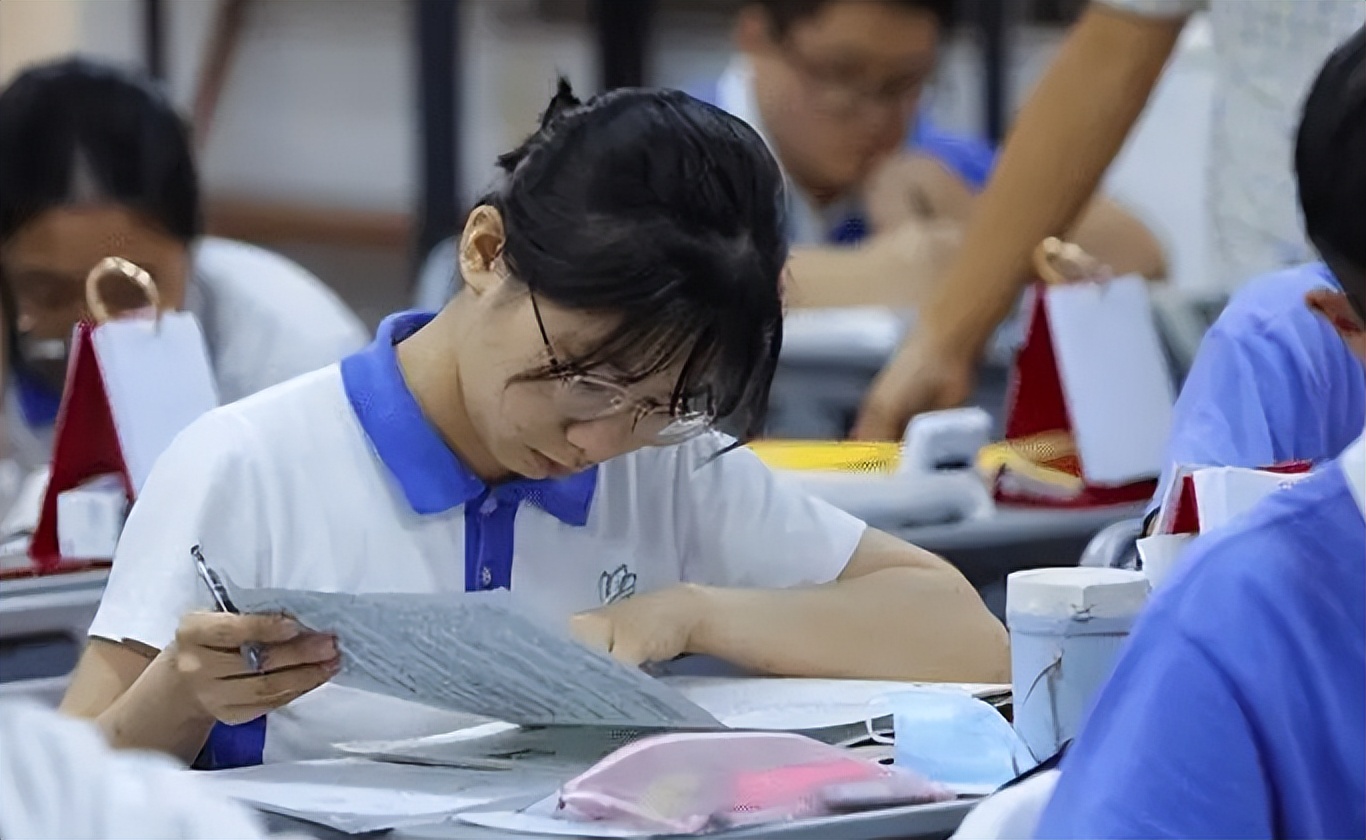 2022年高考时间公布，上海考试时间有变动，考生和家长要提前了解