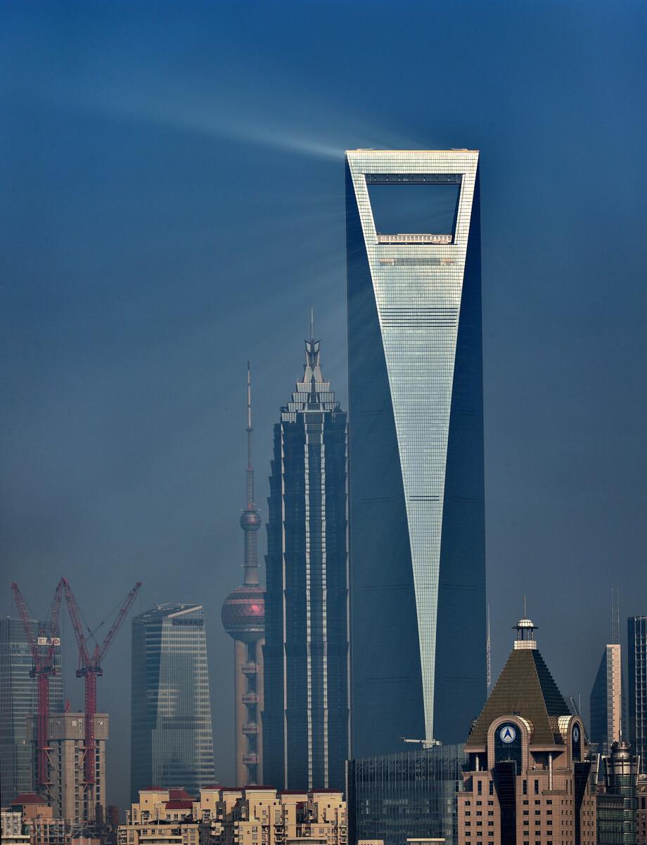 迪拜哈利法塔有多高？全球最高的20栋摩天大楼分别在哪里？