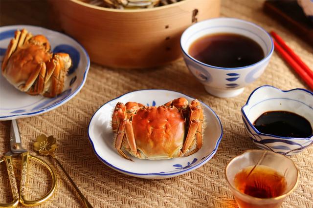 螃蟹蒸多久能熟，蒸螃蟹冷水还是热水下锅？