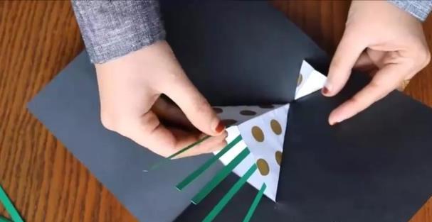 怎么做贺卡？DIY立体纸艺贺卡做法及步骤图详解