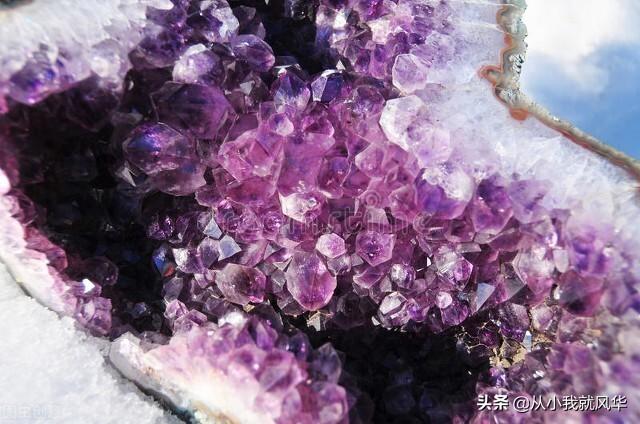 紫晶石图片，有什么传说和象征意义？