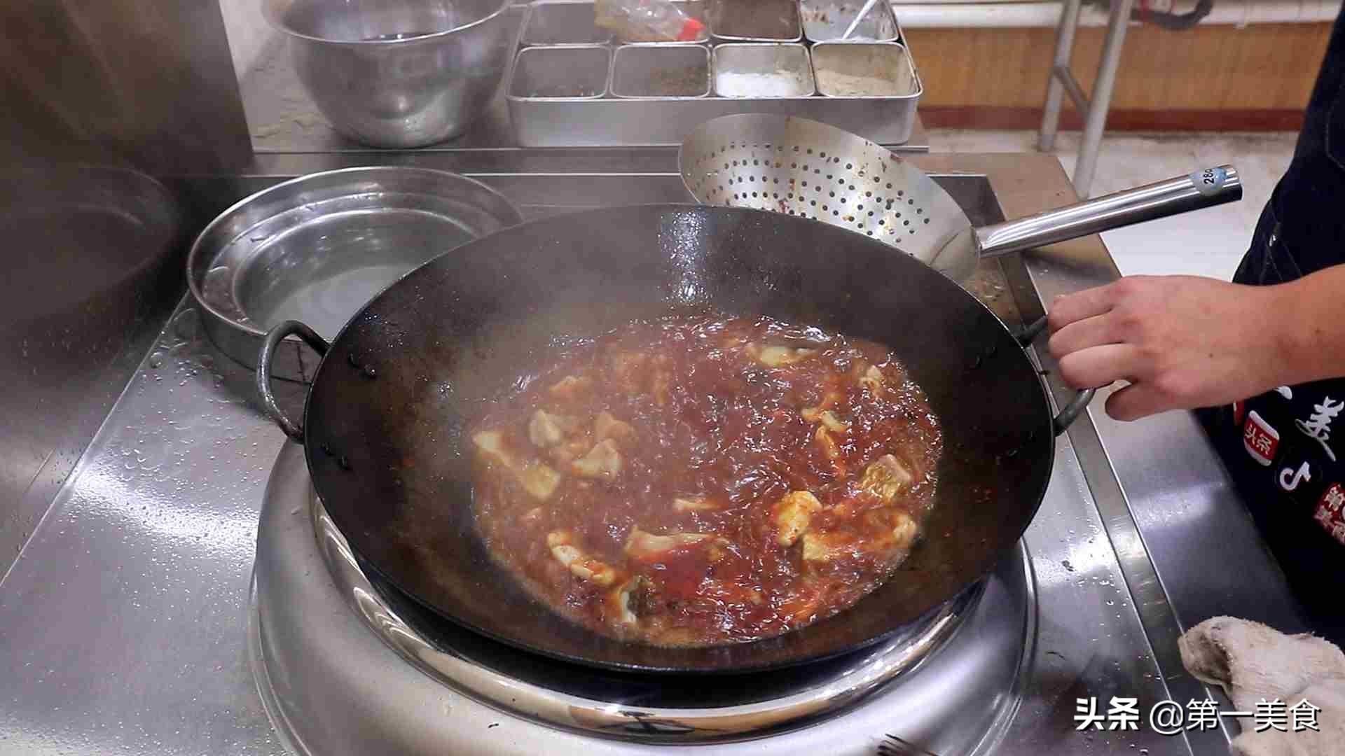 火锅鱼怎么做最好吃？教你详细家庭做法，鲜嫩无腥味！