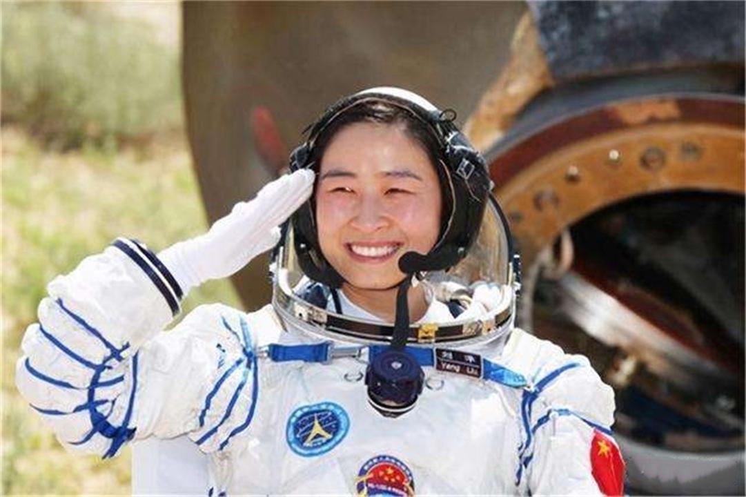 中国女航天员有几个？女性航天员生理期怎么办？